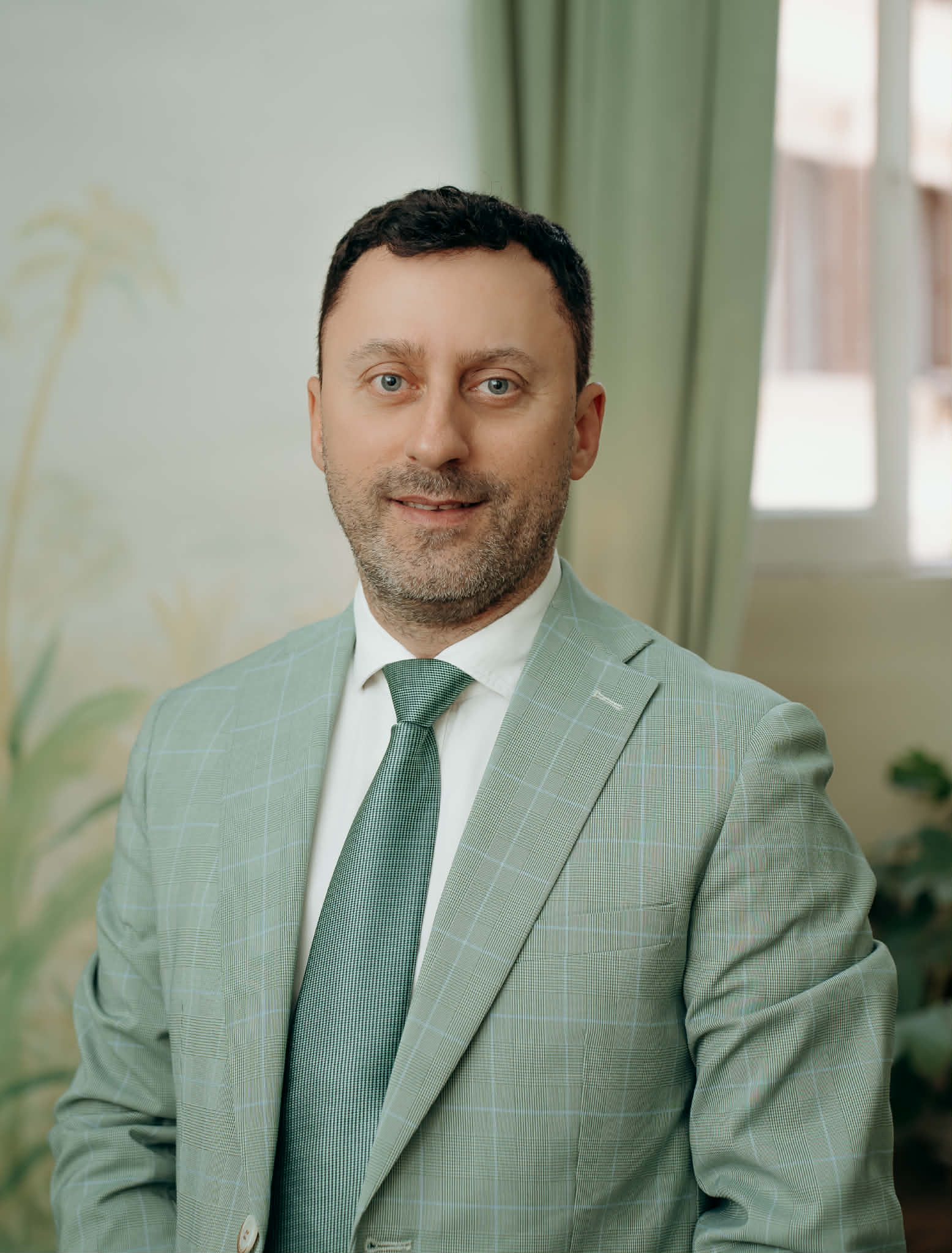 •	Taras Dzyubanskyy