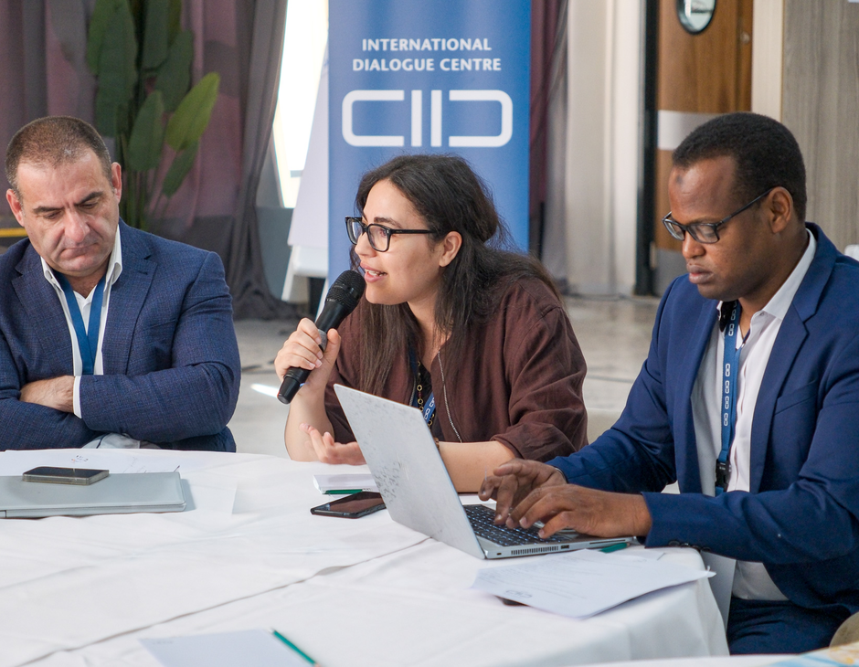 D360