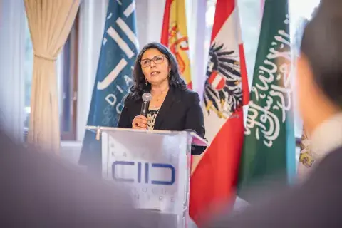 KAICIID Interim Deputy Secretary General Elham Alshejni addresses the audience at the Centre´s Farewell reception in Vienna (Photo: Alexander Müller)